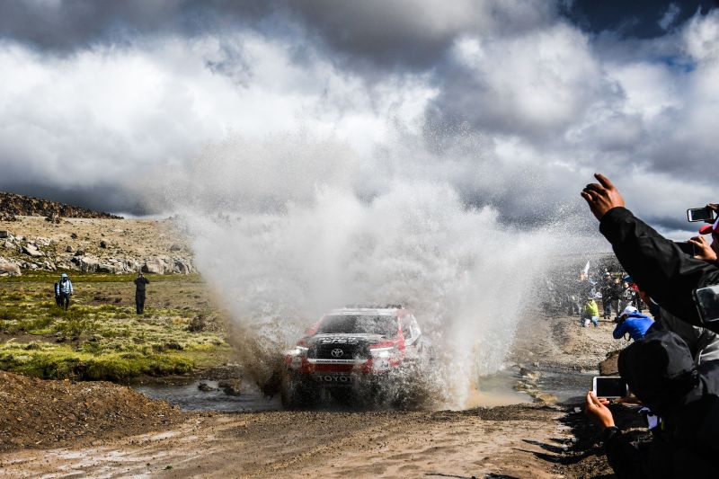 Toyota-Hilux-Rajd-Dakar-2018- BERNHARD TEN BRINKE i Toyota Hilux Rajd Dakar 2018