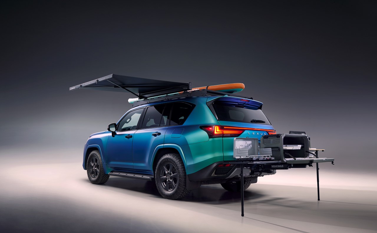 2022 Lexus LX600 Premium SEMA 002