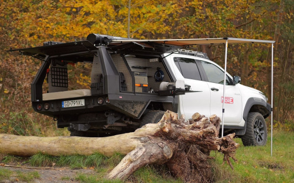 Zabudowa Pick-up – Flatbed – Bed Replacement System od More 4×4