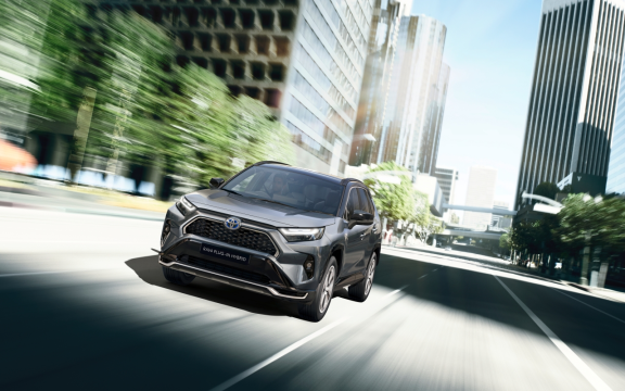 Toyota RAV4 Plug-in Hybrid najlepsza wg Consumer Reports