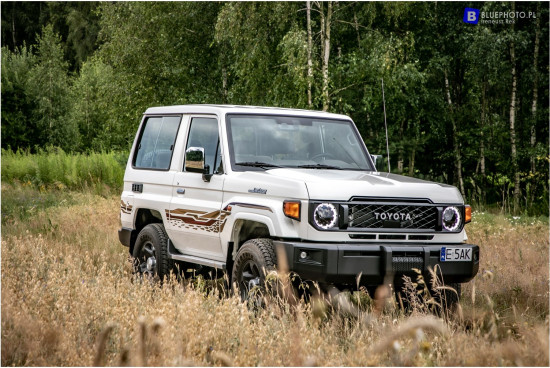 2024.06.03_LC71_BLUE5336