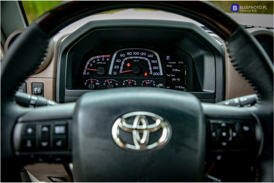 2024.06.03_LC71_BLUE5371