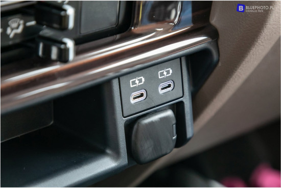 2024.06.03_LC71_BLUE5410