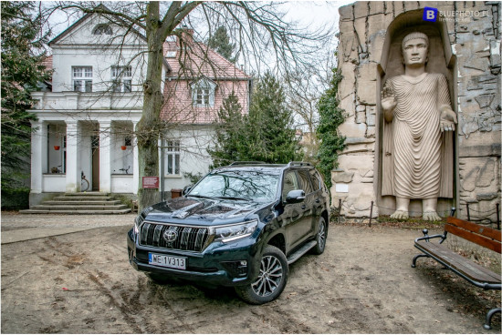 2021.02_LC150_TMPL___2V6A3667